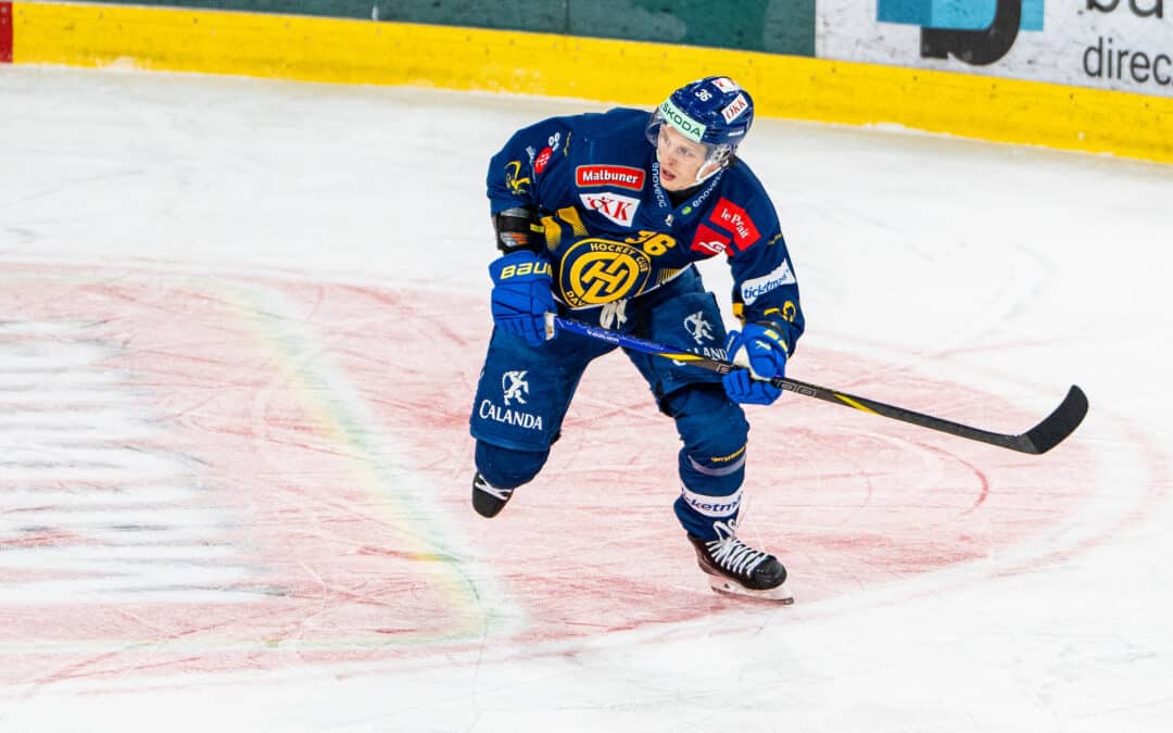 Playoff Halbfinalauftakt – HC Davos und Fribourg-Gottéron nutzen Heimrecht